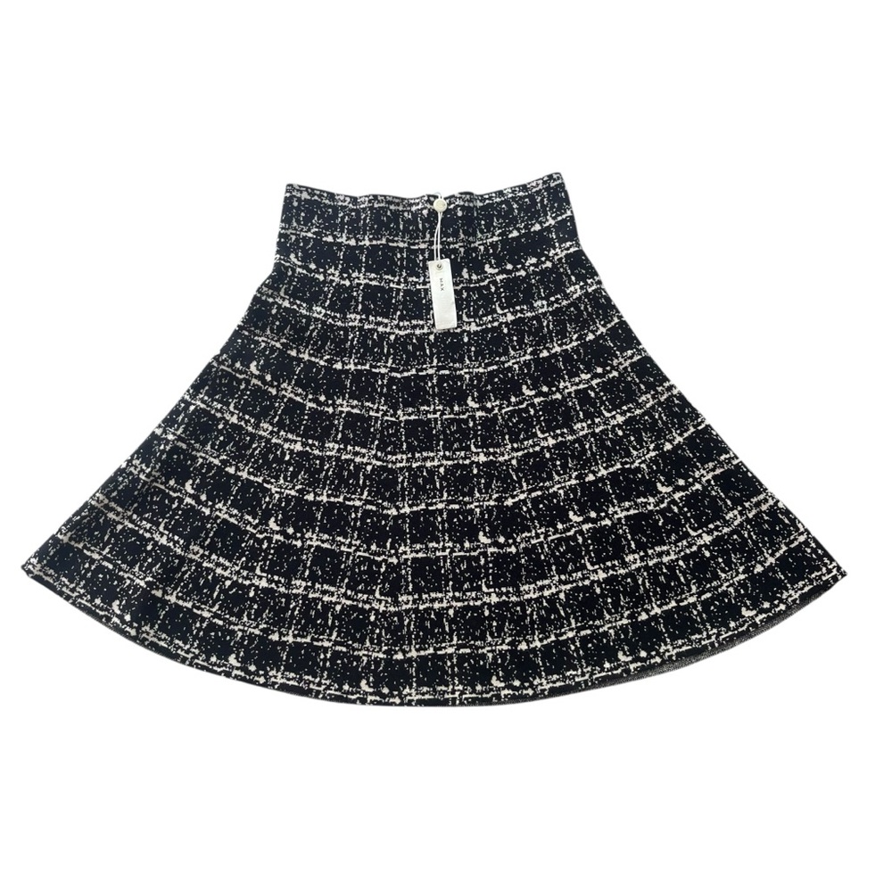 Max Studio Women’s S Black Cream Plaid Knit Couper Cut Skater Style A Line Skirt